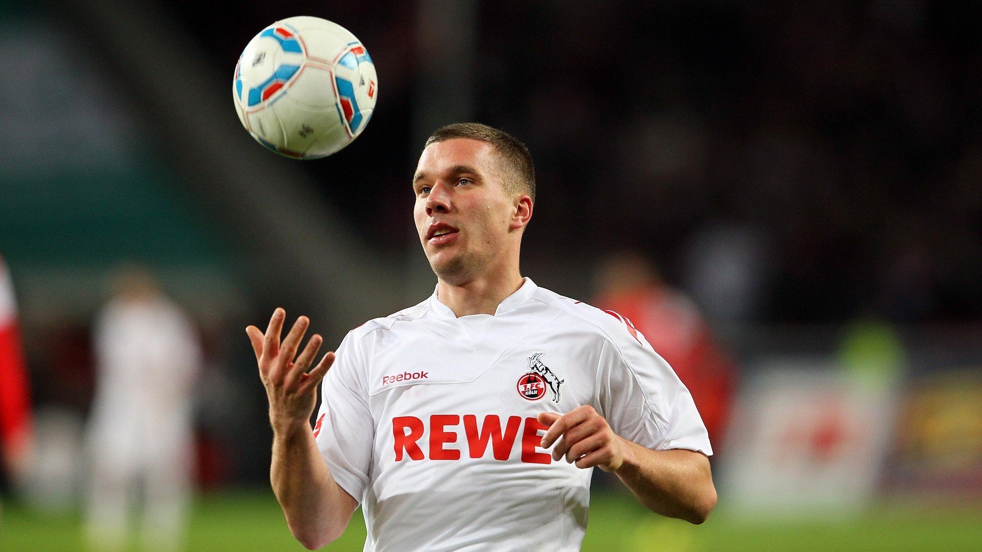 拉齐奥核心组织引导全队攻势，拉齐奥位置