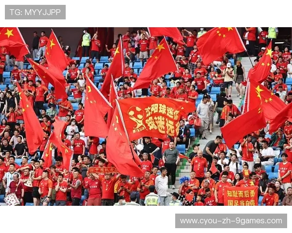 上海海港前锋李明突破建功，徐新助攻得手：一场海港之夜的战术与情感